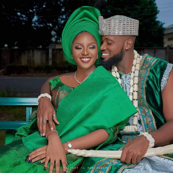 Latest and Dazzling Traditional Wedding Attire Styles in 2020/2021