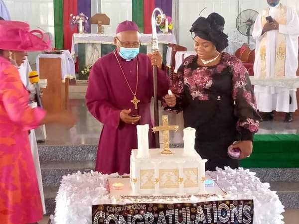 Man Challenges Bishop Ibezim 