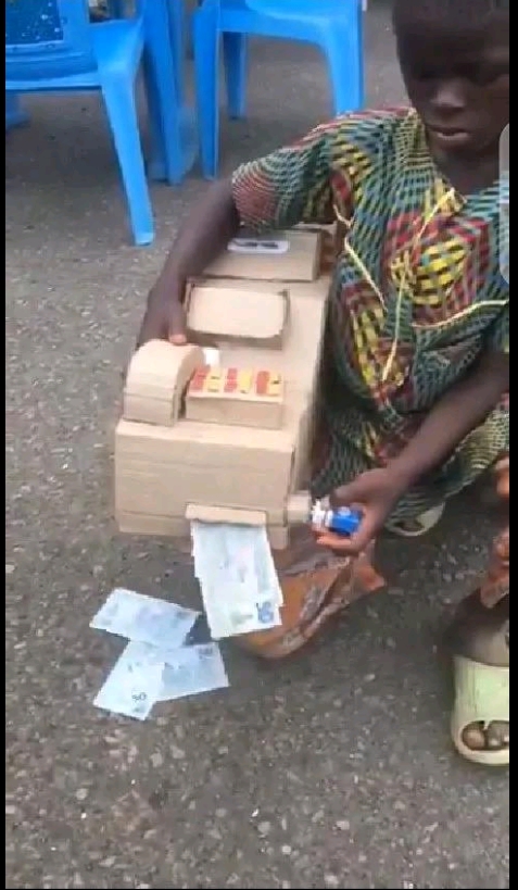 Photos of Igbo Little Boy Who Constructed Dispensable ATM Machine