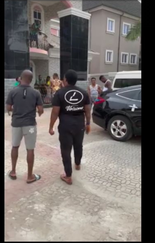 Pastor Onye Eze Jesus Pays Visit to Prince Gozie Okeke - Video